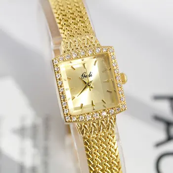 GEDI Новые женские маленькие квадратные часы Водонепроницаемые кварцевые часы Темпераментная сетчатая цепочка с водяными бриллиантами Маленькие золотые часы