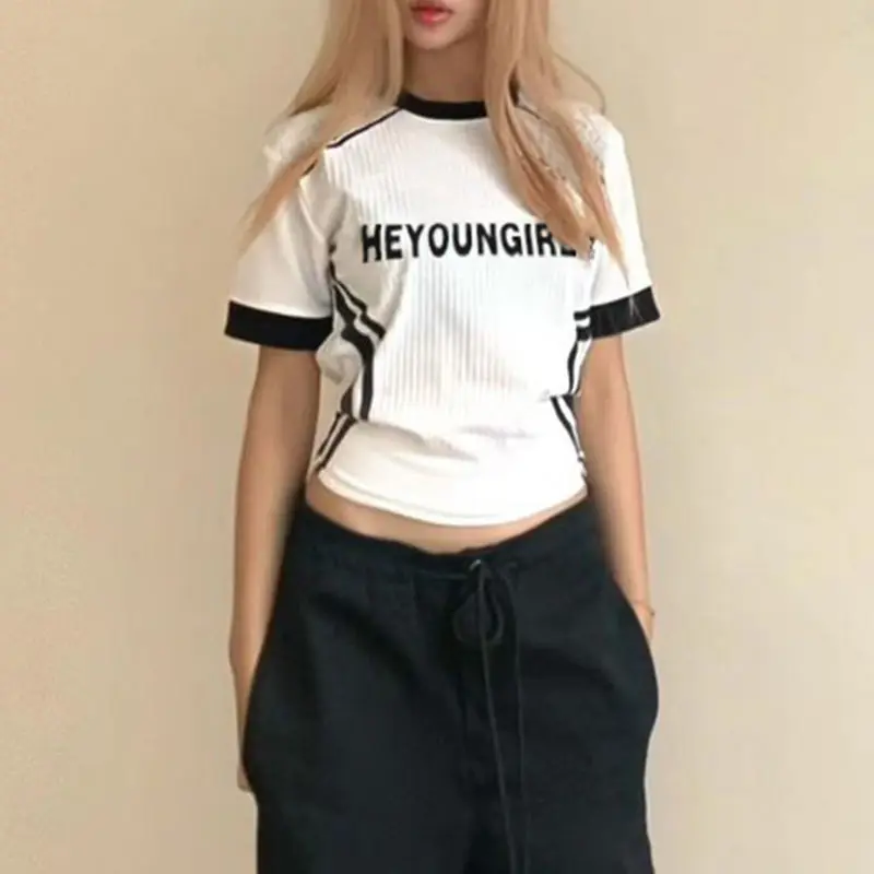 STSVZORR Летняя женская футболка в спортивном стиле с контрастным принтом в полоску, женский трикотажный топ приталенного кроя Y2K с коротким рукавом Изображение 1