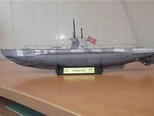 Масштаб 1: 100 Германия U-141 U-boot type IID НАБОР моделей из бумаги ручной работы Изображение 1