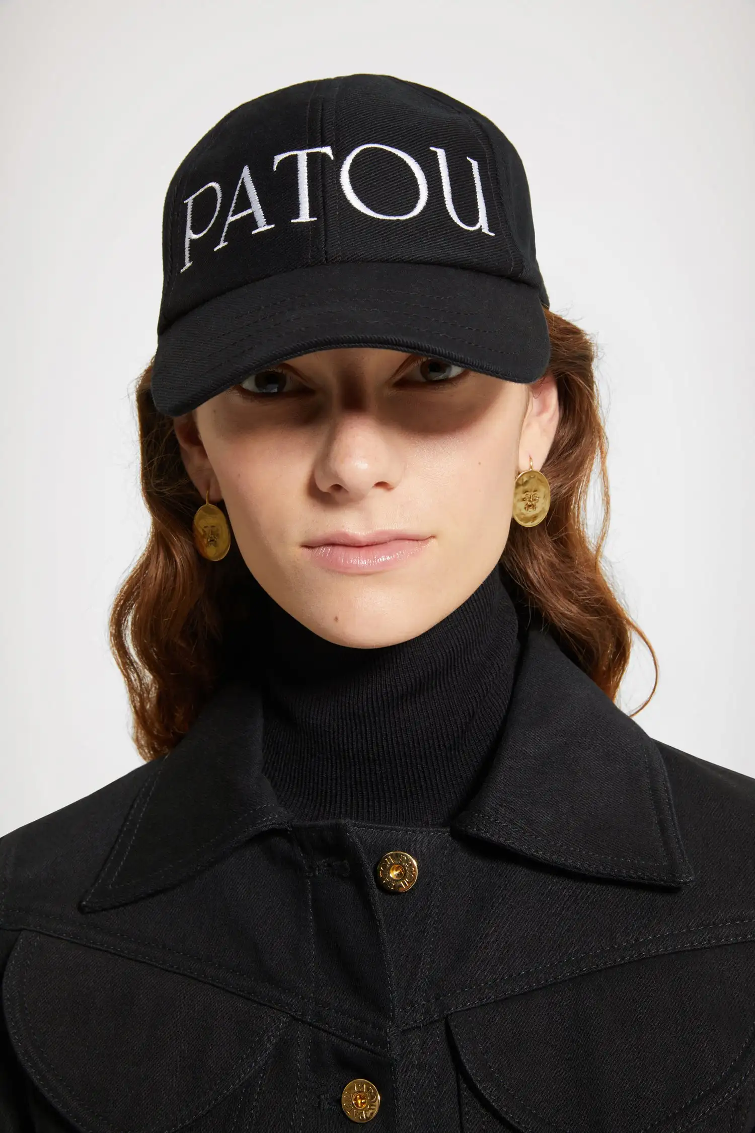 Япония Горячие продажи Элитный бренд Вышитая Бейсболка Женщины Мужчины Всесезонные Шляпы С Изогнутыми Полями Унисекс Спортивная Шляпа На Открытом Воздухе Солнцезащитный Козырек Изображение 0