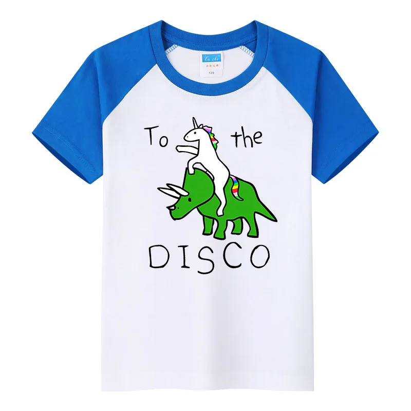 На дискотеку, верхом на единороге, с принтом трицератопса, летняя детская одежда, футболка с короткими рукавами для мальчиков, повседневный топ контрастного цвета Изображение 1